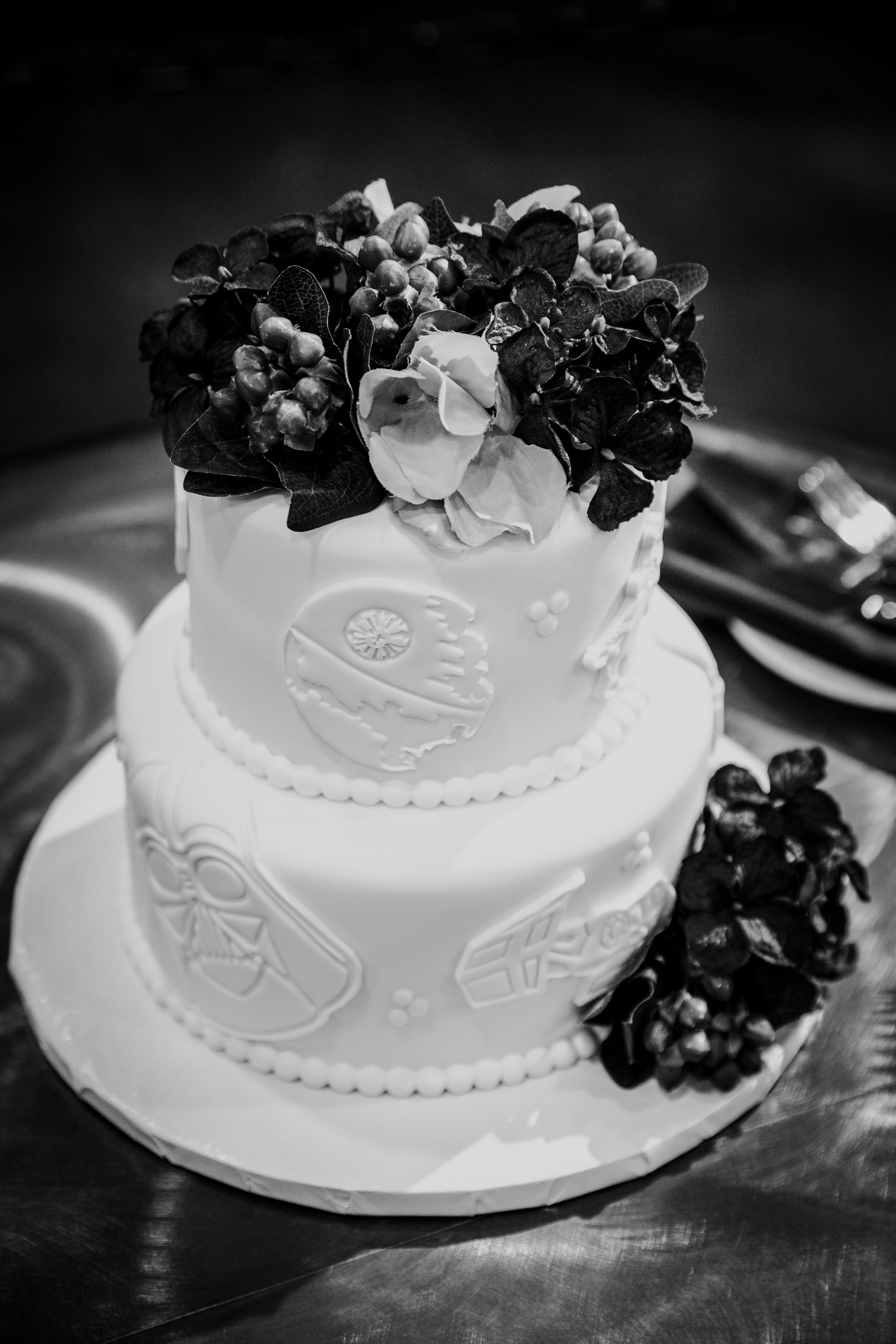 Star Wars Wedding Cakes and Cake Toppers